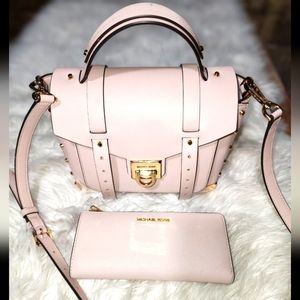 Michael Kors Purse w/Wallet